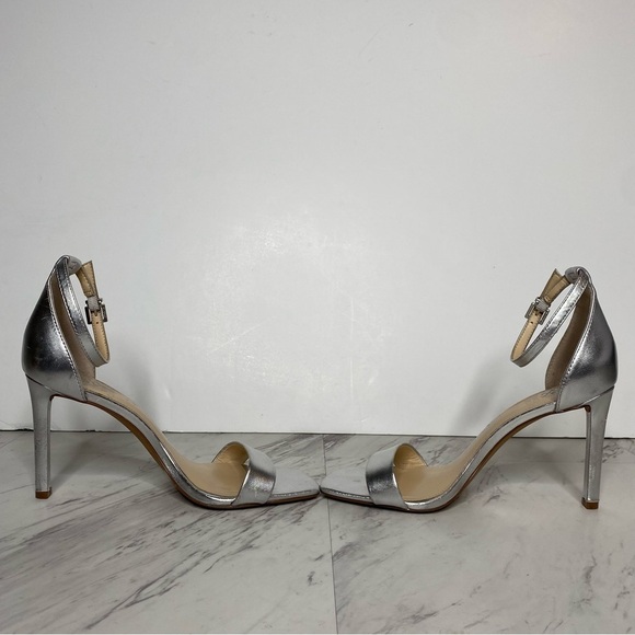Vince Camuto Lauralie Silver Leather Ankle Strap Heeled Sandal 8M - Picture 5 of 13
